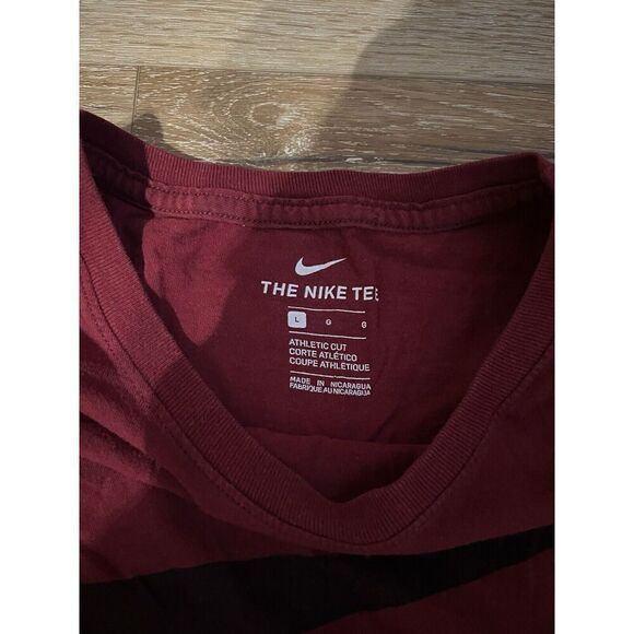Nike Mens Red Short Sleeve Just do It Graphic T-shirt Size Large The Nike Tee - Picture 3 of 3